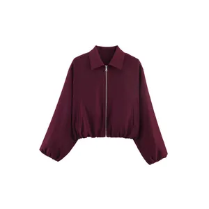 Chaqueta corta elegante burdeos con solapa y mangas abullonadas