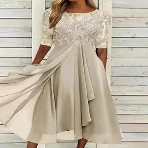 Elegante abito da sera in pizzo champagne e chiffon da donna