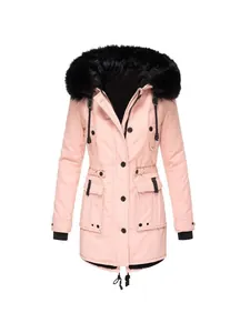 Parka d'hiver rose à capuche pour femme avec garniture en fausse fourrure noire