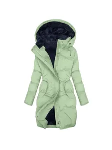 Slim fit winterjas voor dames met warme voering van imitatiebont en groene afwerking