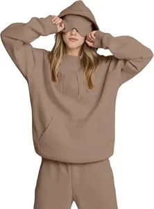 Unisex oversized σετ φούτερ σε χρώμα taupe με ενσωματωμένη μάσκα ματιών στην κουκούλα του.