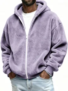 Vue détaillée de la veste à capuche violette en polaire douce pour hommes avec zip