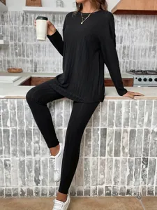Lässiges schwarzes geripptes Strickset für Damen mit Langarm-Oberteil und Leggings