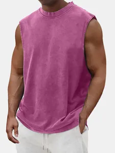 Textura detallada de la camiseta sin mangas de algodón pesado lavada en púrpura retro