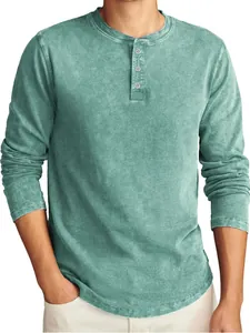 Vintage gewaschenes grünes Herren-Henley-Langarmshirt aus Baumwolle mit Struktur