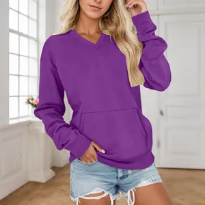 Lässiges lila Damen-Sweatshirt mit V-Ausschnitt und Tasche, locker sitzender Pullover.