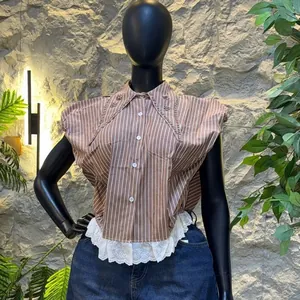 Fashionable brown striped short sleeve shirt with beaded collar and white lace hem