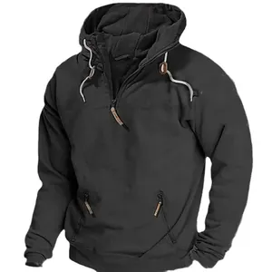 Dicker, lässiger Herren-Kapuzenpullover in Schwarz mit Viertelreißverschluss und Taschen