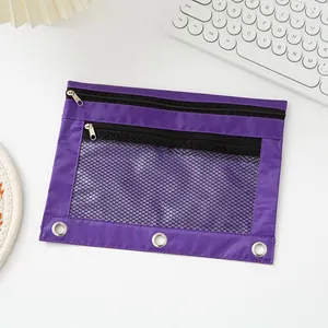Detailansicht der violetten Oxford-Gewebetasche mit 3 Ringösen, Netzfenster und Doppelreißverschluss