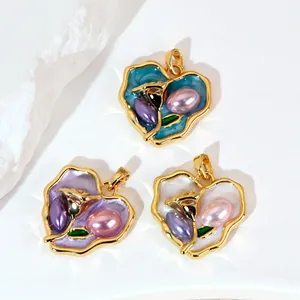 Pendentifs cœur de jardin Monet vintage avec roses en émail et perles