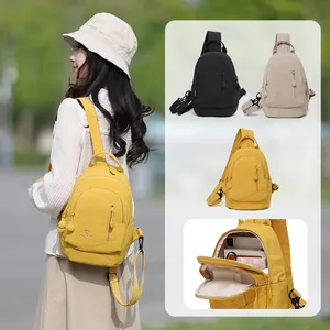 Zaino in Nylon Leggero da Donna Multifunzionale Casual Outdoor Borsa da Petto Ricamata Borsa a Tracolla da Viaggio per Studentesse