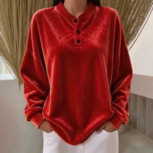 Lässiges, locker sitzendes rotes Samt-Sweatshirt für Damen mit Knöpfen und Henley-Ausschnitt