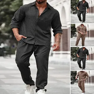 Ensemble deux pièces chemise à manches longues et pantalon pour homme en gris anthracite