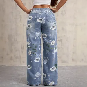 Damen Jeans mit weitem Bein und blau-weißem Blumenmuster im amerikanischen Streetstyle