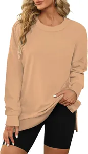 Sudadera informal para mujer de cuello redondo en color beige con abertura lateral