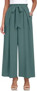 Gros plan sur un pantalon large à taille haute avec ceinture à nœud et design plissé