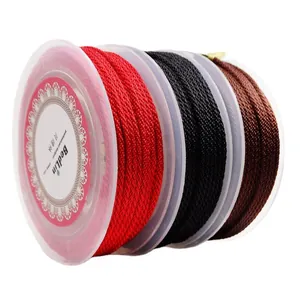 1.5 mm Maisschnurspulen in Rot, Schwarz und Braun für DIY-Schmuckherstellung und Halsketten.