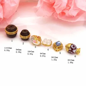 Détail montrant six styles de perles de bijoux DIY avec dimensions et poids précis.