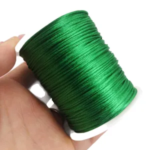 Cordon de nœud chinois vert vif pour projets de tressage de bijoux DIY