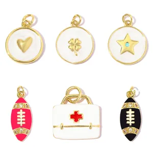 Pendentif DIY en Cuivre Zircone Émail Cœur Trèfle Étoile Boîte Médicale Rugby Plaqué Or 18K Accessoires de Création de Bijoux Femme