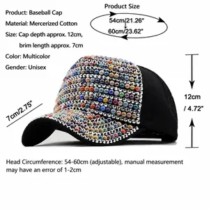 Guida alle taglie dettagliata per questo cappellino da baseball con strass colorati.