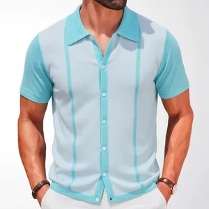 Polo da uomo in maglia a maniche corte con strisce blu chiaro e turchese, stile color-block