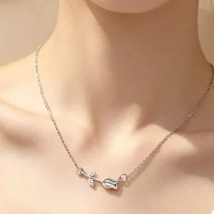Minimalist Tulip Pendant Necklace Cat's Eye Stone Rhinestone Elegant Floral Fashion Jewelry For Women Birthday Gift