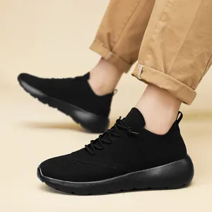 Scarpe da Corsa in Mesh Traspirante da Uomo Suola Traforata Ammortizzante Sneakers Sportive Casual Leggere Senza Lacci Moda