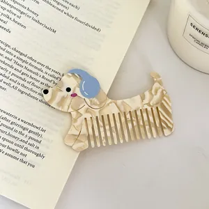 Peigne à cheveux mignon en acétate en forme de chien avec texture marbrée beige