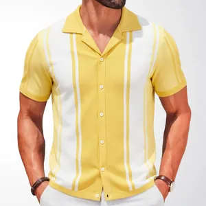 Elegante polo da uomo in maglia estiva con vivaci strisce verticali gialle e bianche