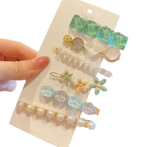 Juego de elegantes pinzas para el cabello con perlas y flores de resina para mujeres