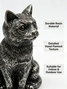 Vue détaillée de la figurine de chat en résine peinte à la main durable
