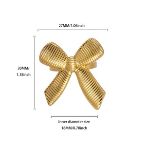 Guide des tailles technique pour cette bague nœud dorée avec mesures de diamètre.
