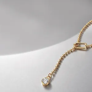 Collier élégant en argent sterling 925 avec pendentif en moissanite et chaîne à billes dorée