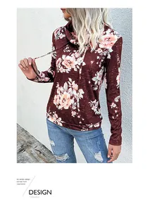Vue détaillée d'un sweat à capuche bordeaux à imprimé floral pour femme avec cordon de serrage