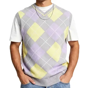 Retro-Strickweste für Herren mit Rautenmuster in Pastellgelb und Lavendel, V-Ausschnitt