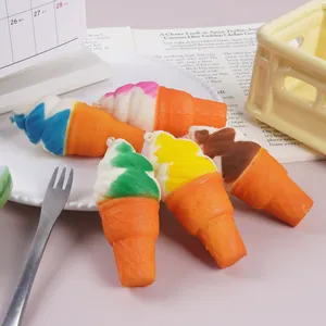 5er-Set bunte PU Slow-Rebound Eis-Squishies zum Stressabbau und als Taschenanhänger.