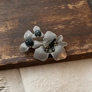 Vintage Blatt Blume Brosche Naturstein Antik Silber Legierung Halskette Anhänger Schalclip Für Damen