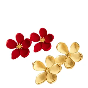 Elegant retro French style floral stud earrings in matte gold and vibrant red petals