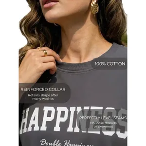 Camiseta de algodón gris oscuro para mujer con estampado 'HAPPINESS' y cuello reforzado