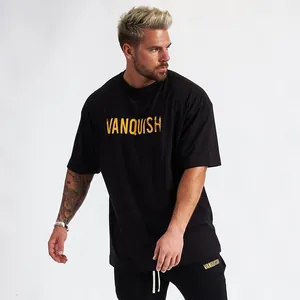 Gedetailleerde weergave van Vanquish bedrukt zwart oversized gym t-shirt voor heren fitness