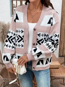 Gilet en maille pour femme avec motifs géométriques jacquard et boutons, style bohème