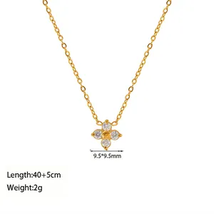 Elegante collar dorado con colgante de trébol de cuatro hojas y piedras, largo 40+5cm