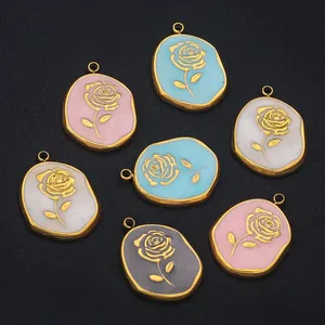 Set di ciondoli a forma di rosa in smalto irregolare in vari colori per gioielli DIY.