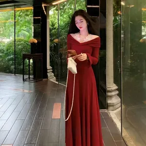 Robe Longue Vintage Française avec Dentelle Col en V Coupe Slim Manches Longues Robe Trapèze pour Femmes Tenue de Fête Élégante Nouvel An