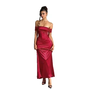 Élégante robe de soirée longue rouge à épaules dénudées pour fêtes et occasions formelles