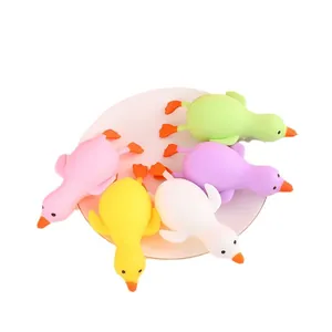 Jouet Squishy Canard Dessin Animé Rebond Lent Jouet de Décompression pour Enfants Adultes Forme de Caneton TPR Jouet à Presser