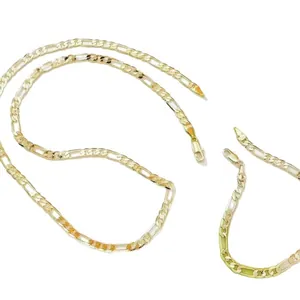Elegant gold-plated copper Figaro chain bracelet for women with a luxury minimalist look.