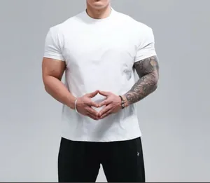 Wit muscle fit sport-T-shirt voor heren van ademende en sneldrogende stof