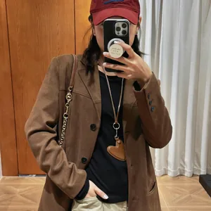 Collier Pendentif Cœur en Cuir Vintage pour Femmes Mini Pochette de Cou Fait Main Accessoire de Mode Bijou Quotidien Cadeau